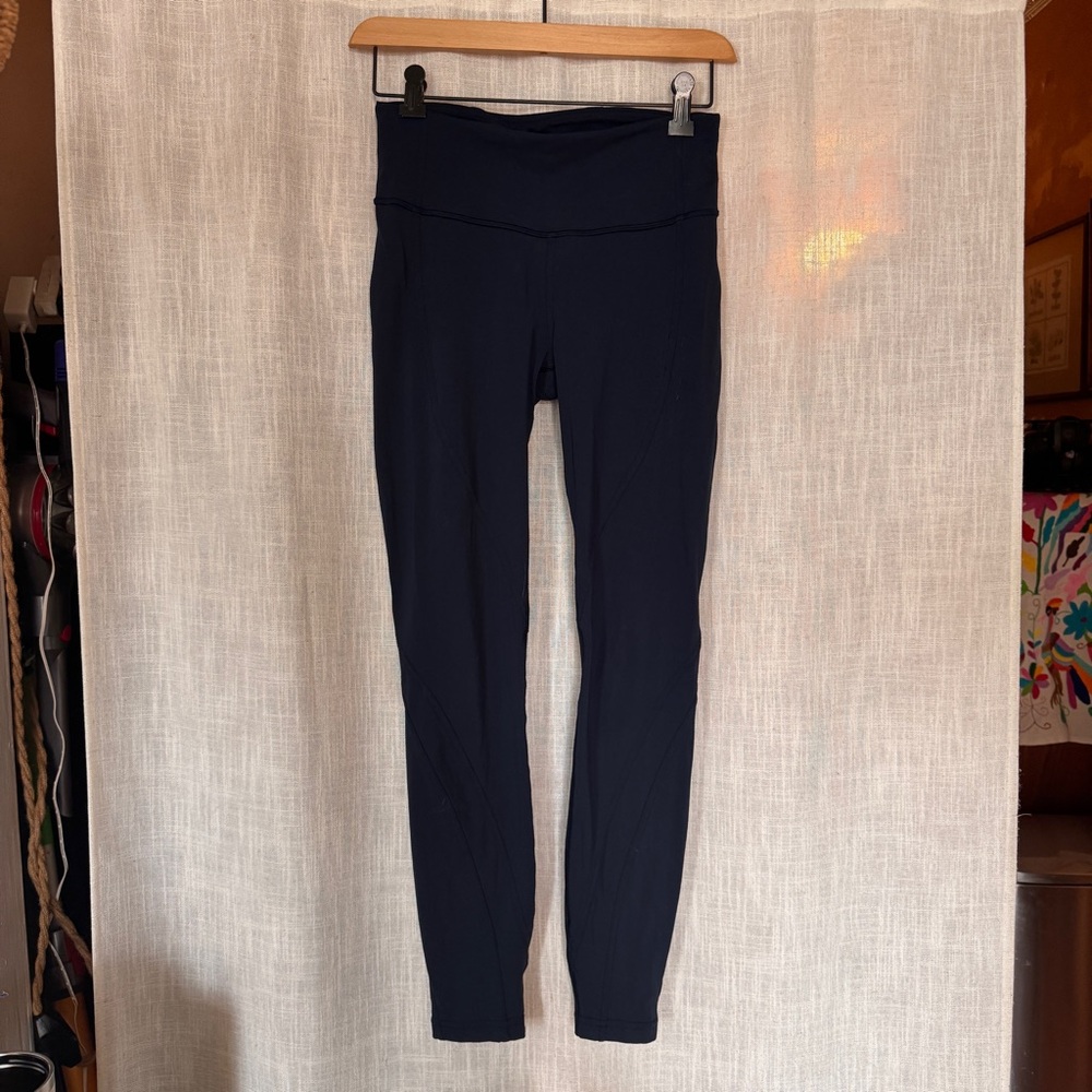 Lululemon Chasing Miles 7/8 legging Size 4